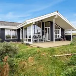 Udder - 250m From The Sea By Interhome