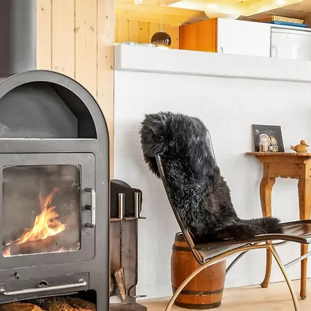 Udder - 250m From The Sea By Interhome