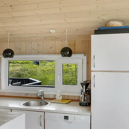 Udder - 250m From The Sea By Interhome